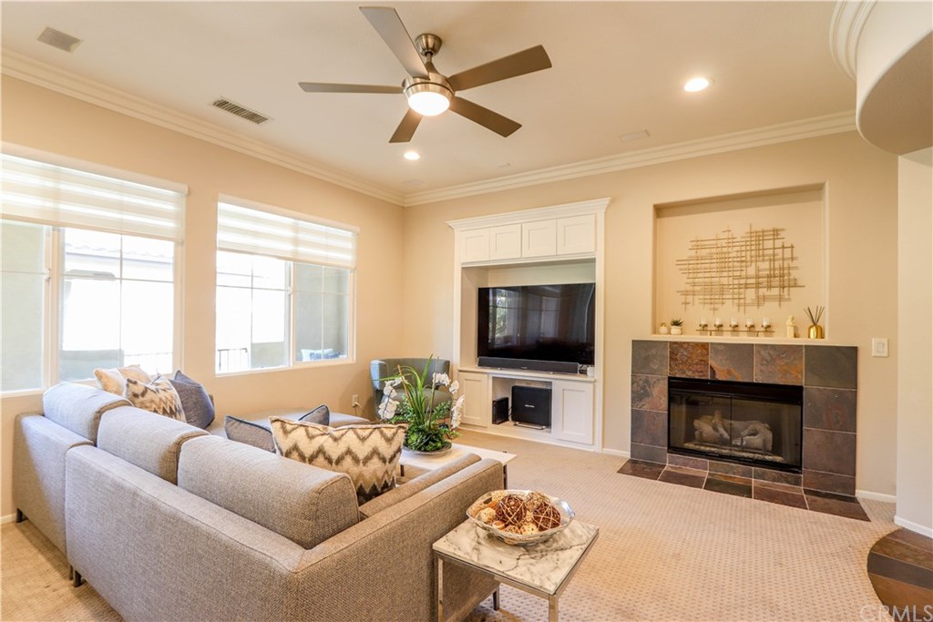 264 Lockford Irvine, CA 92602 - Photo 3 of 15