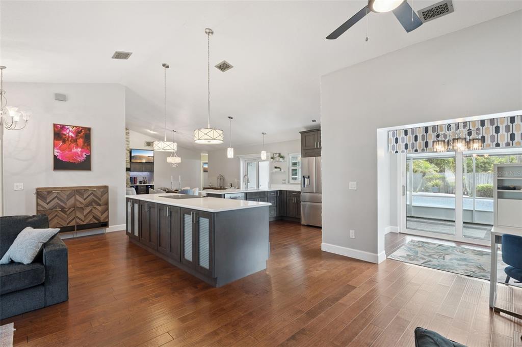 4825 Palm Tree Court Windermere, FL 34786 - Photo 8 of 41