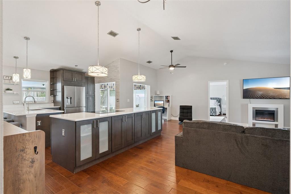 4825 Palm Tree Court Windermere, FL 34786 - Photo 10 of 41