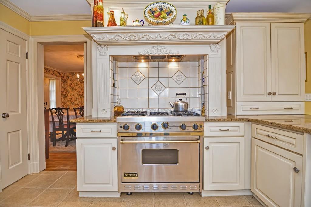 53 Standish Road Milton, MA 02186 - Photo 6 of 41 Gallery Image 6