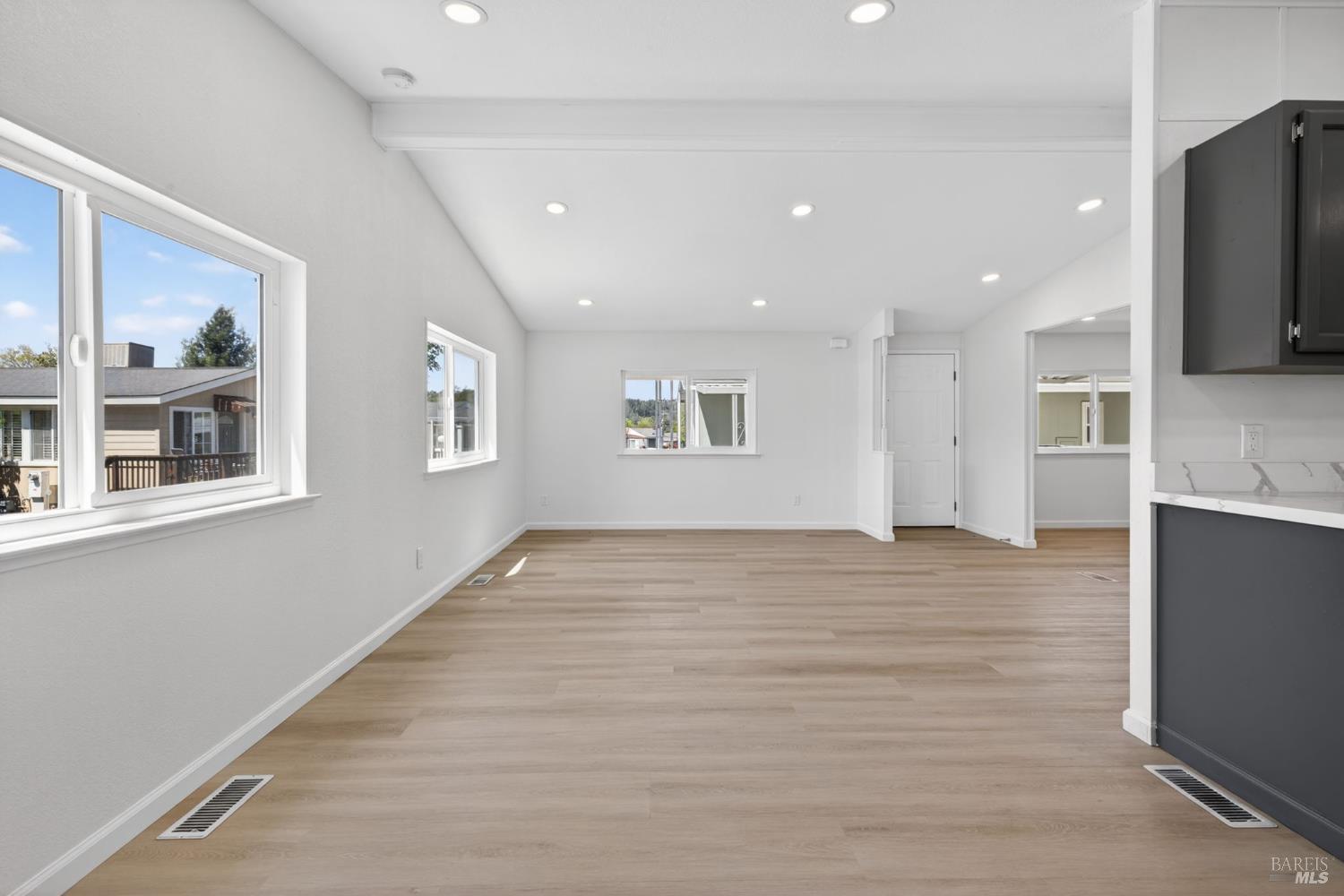 42 Redwing Drive Santa Rosa, CA 95409 - Photo 9 of 23 Gallery Image 9