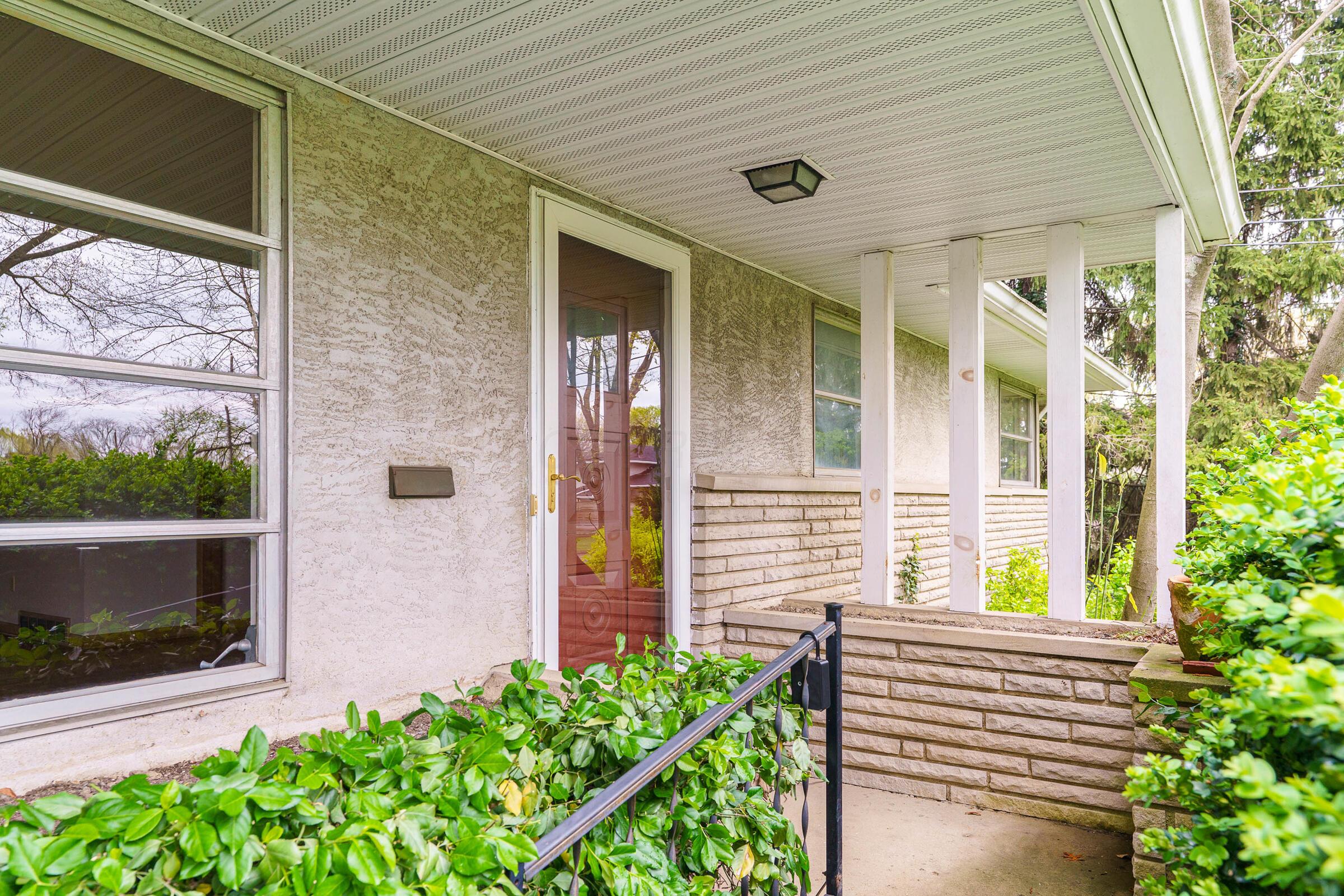 2940 Belmar Road Columbus, OH 43209 - Photo 3 of 32 Front Exterior