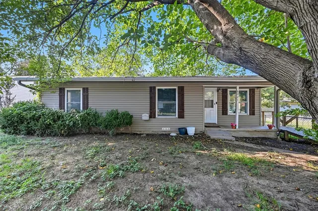 $195,000 | 6021 Yeary Street, Lake Worth, TX 76135