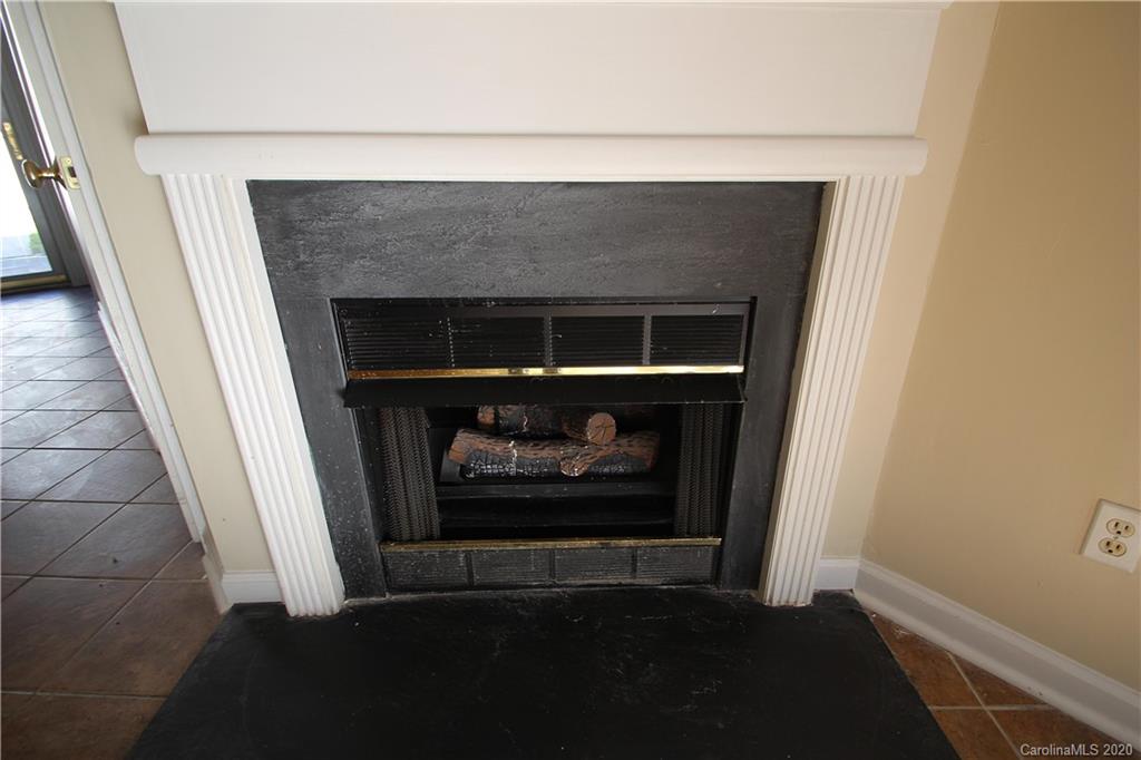 2043 Lennox Square Road Charlotte, NC 28210 - Photo 5 of 25 Gallery Image 5