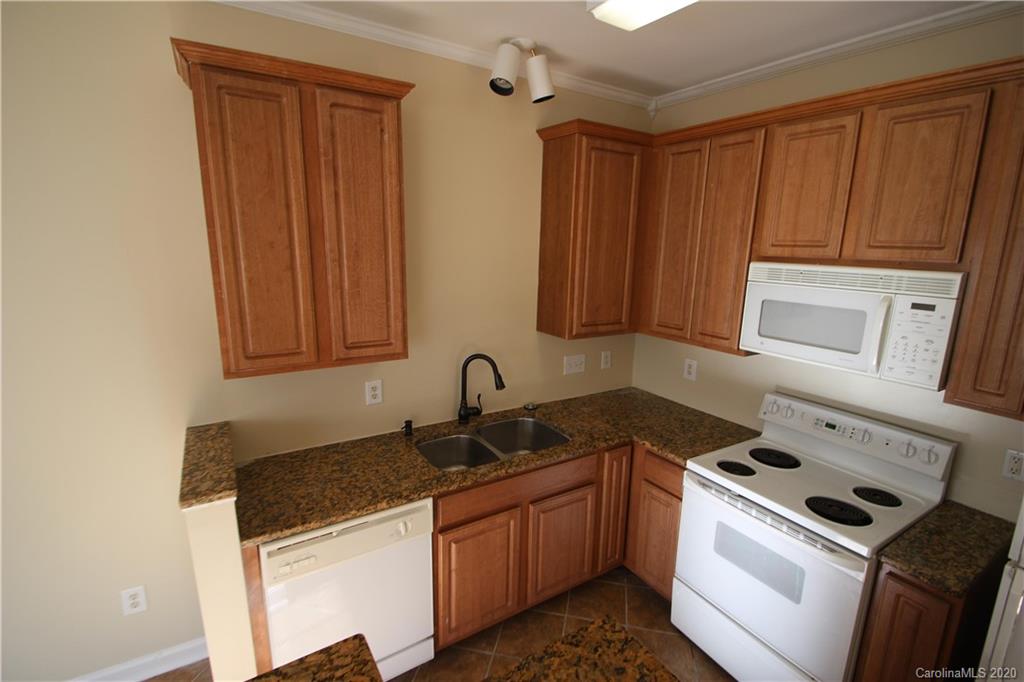 2043 Lennox Square Road Charlotte, NC 28210 - Photo 7 of 25 Gallery Image 7