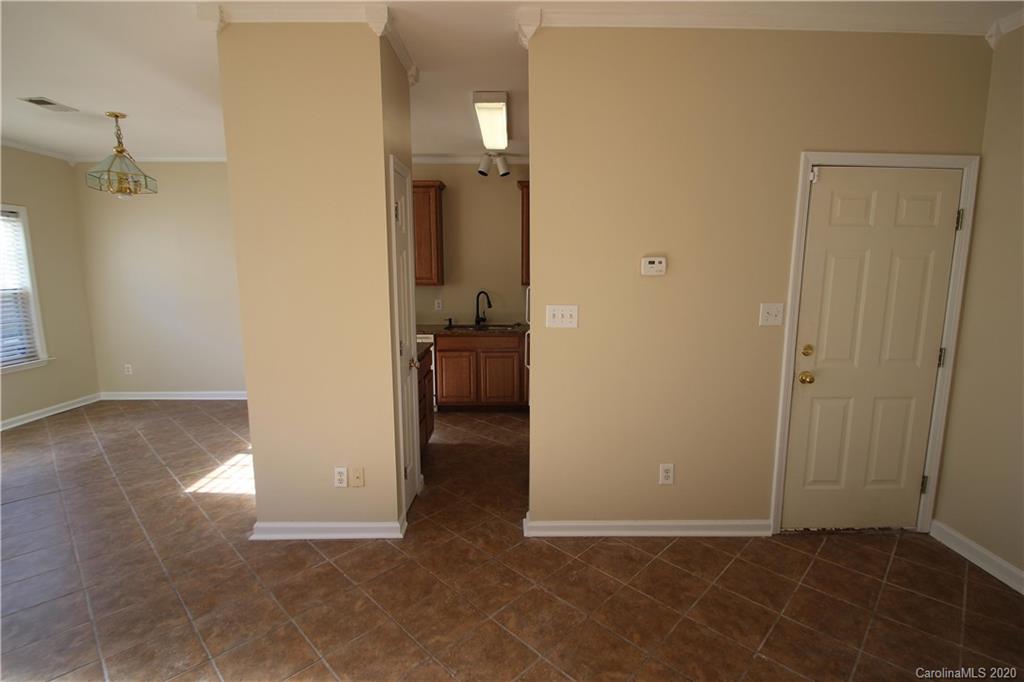 2043 Lennox Square Road Charlotte, NC 28210 - Photo 9 of 25 Gallery Image 9