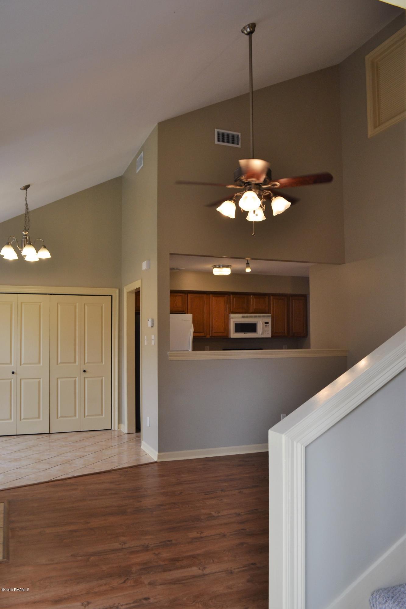 319 Artisan Road, Unit B Lafayette, LA 70508 - Photo 3 of 14