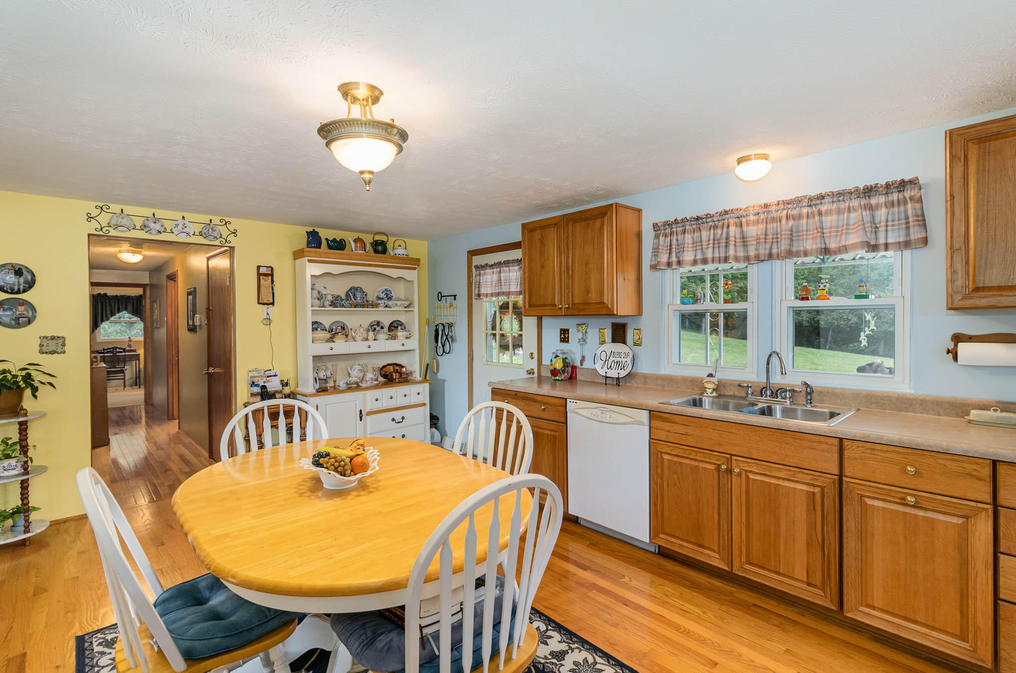 3940 Visalia Road Latonia, KY 41015 - Photo 3 of 23 Gallery Image 3