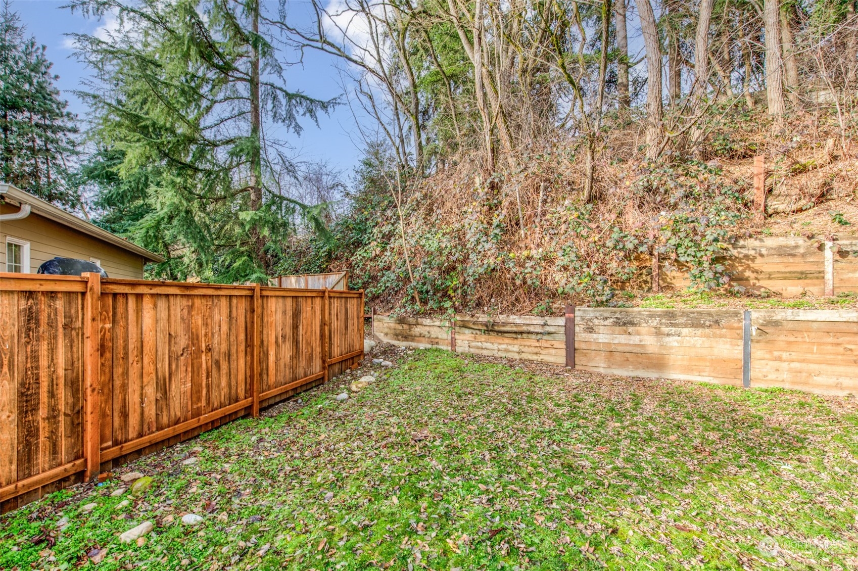 1701 226th Place Southwest Bothell, WA 98021 - Photo 28 of 30 a view of yard with wooden fence
