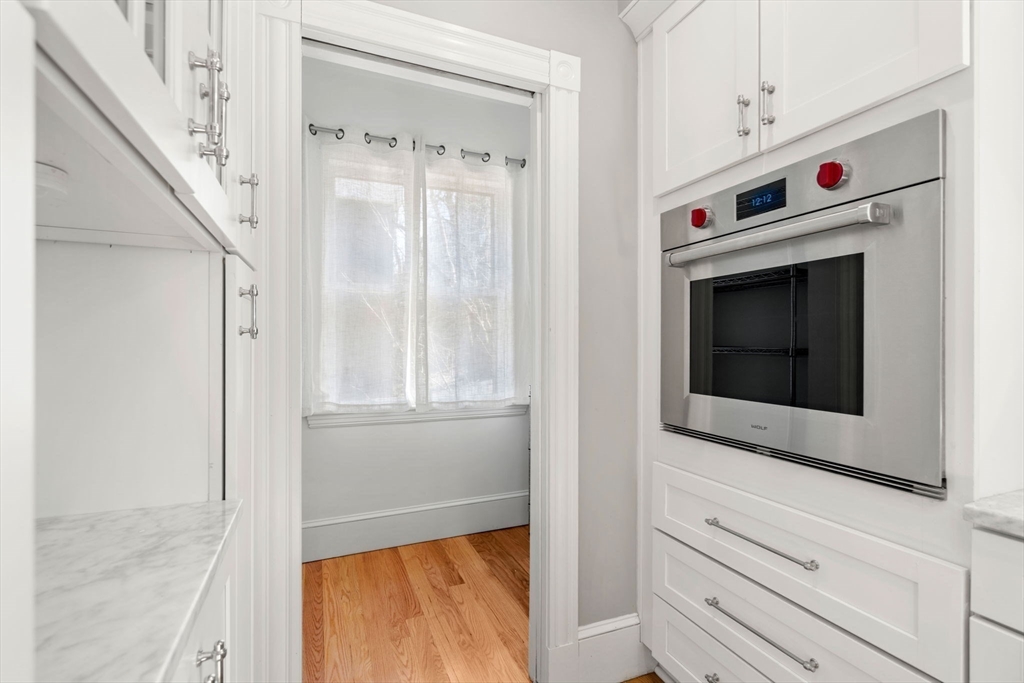 53 University Road, Unit 2 Brookline, MA 02445 - Photo 5 of 38