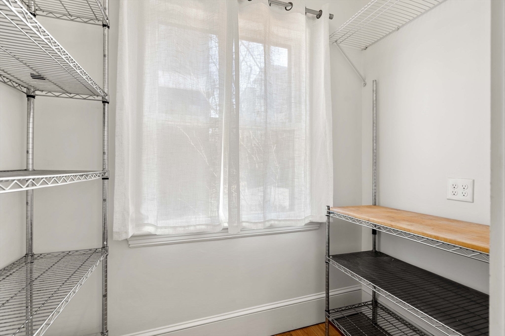 53 University Road, Unit 2 Brookline, MA 02445 - Photo 6 of 38