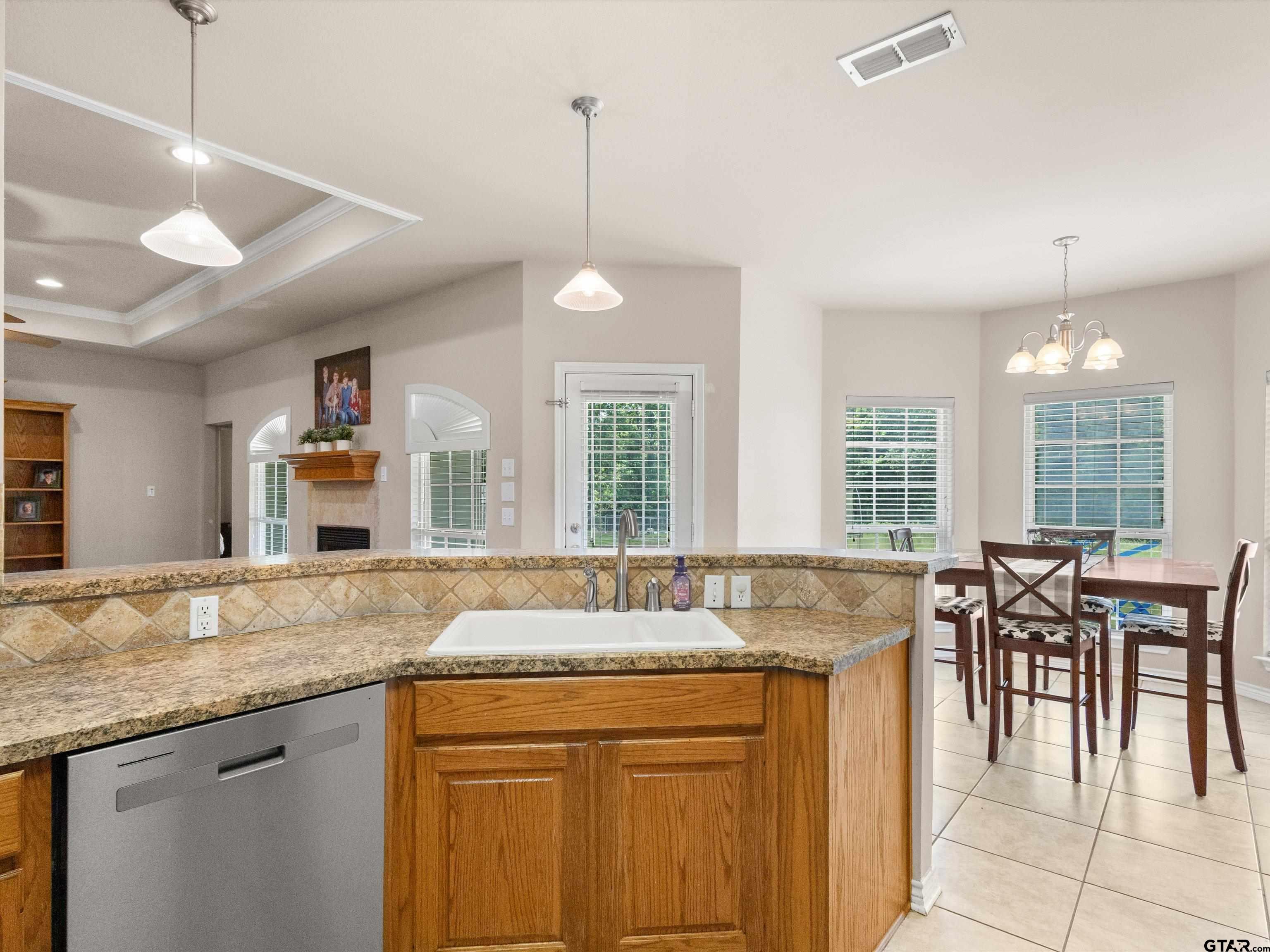 4367 North White Oak Road Gladewater, TX 75647 - Photo 12 of 34