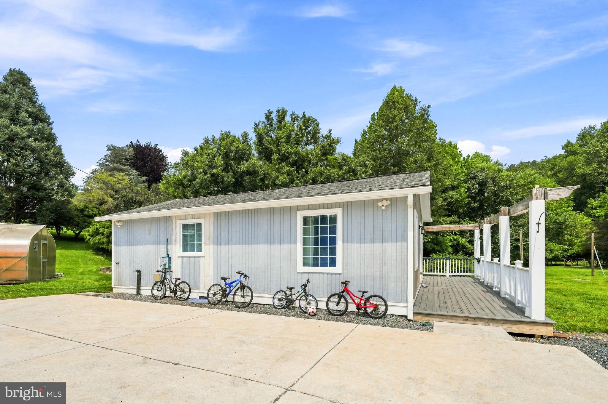 25110 Old Hundred Road Dickerson, MD 20842 - Photo 18 of 24 Gallery Image 18
