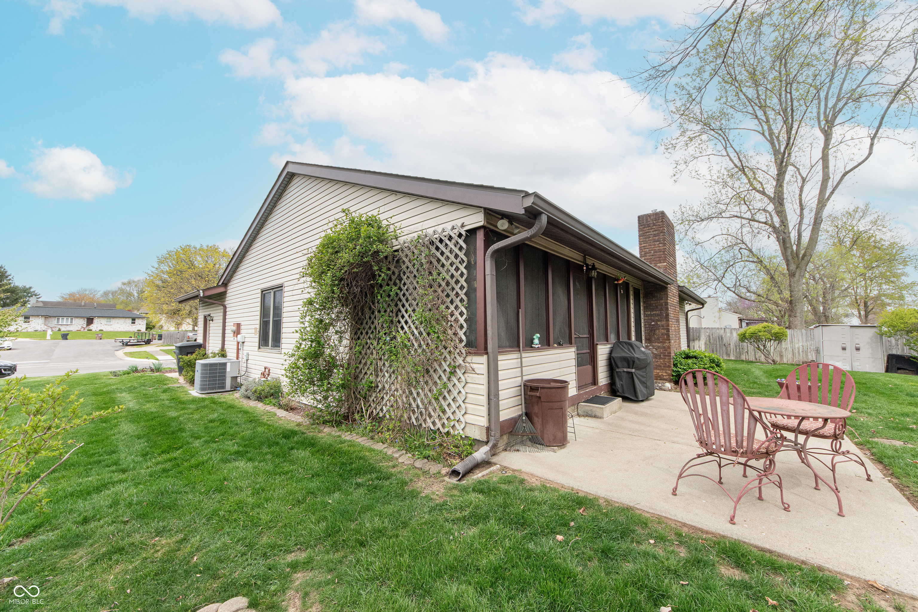 3003 Fox Pointe Drive Columbus, IN 47203 - Photo 26 of 35