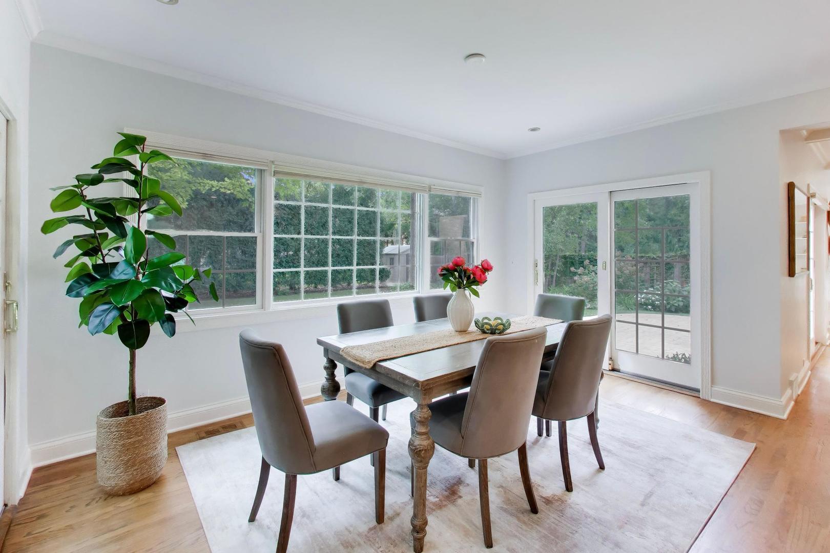 917 Romona Road Wilmette, IL 60091 - Photo 8 of 47 Gallery Image 8