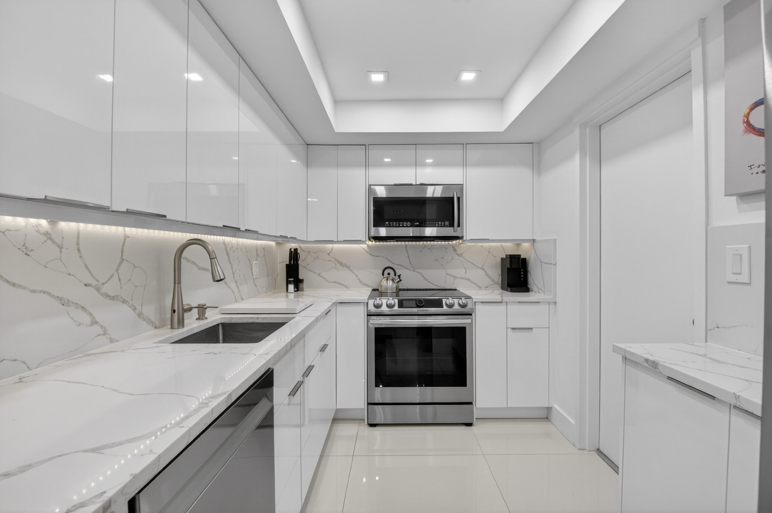 6815 Willow Wood Drive, Unit 4083 Boca Raton, FL 33434 - Photo 5 of 77 6815 Willow Wood