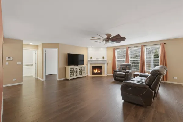 $429,900 | 3905 Harmony Drive, Zion, IL 60099