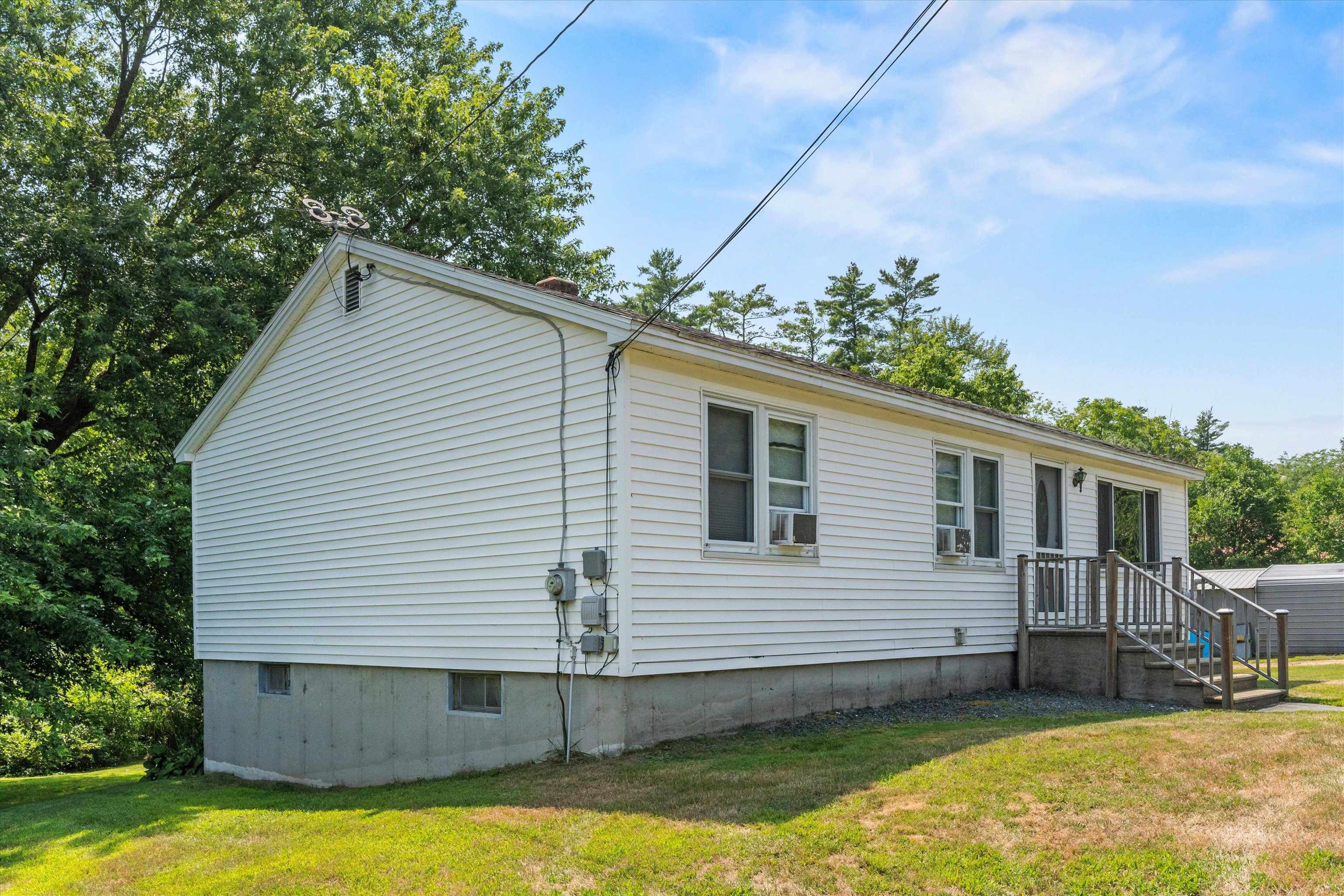 18 Loudon Road Pittsfield, NH 03263 - Photo 4 of 50
