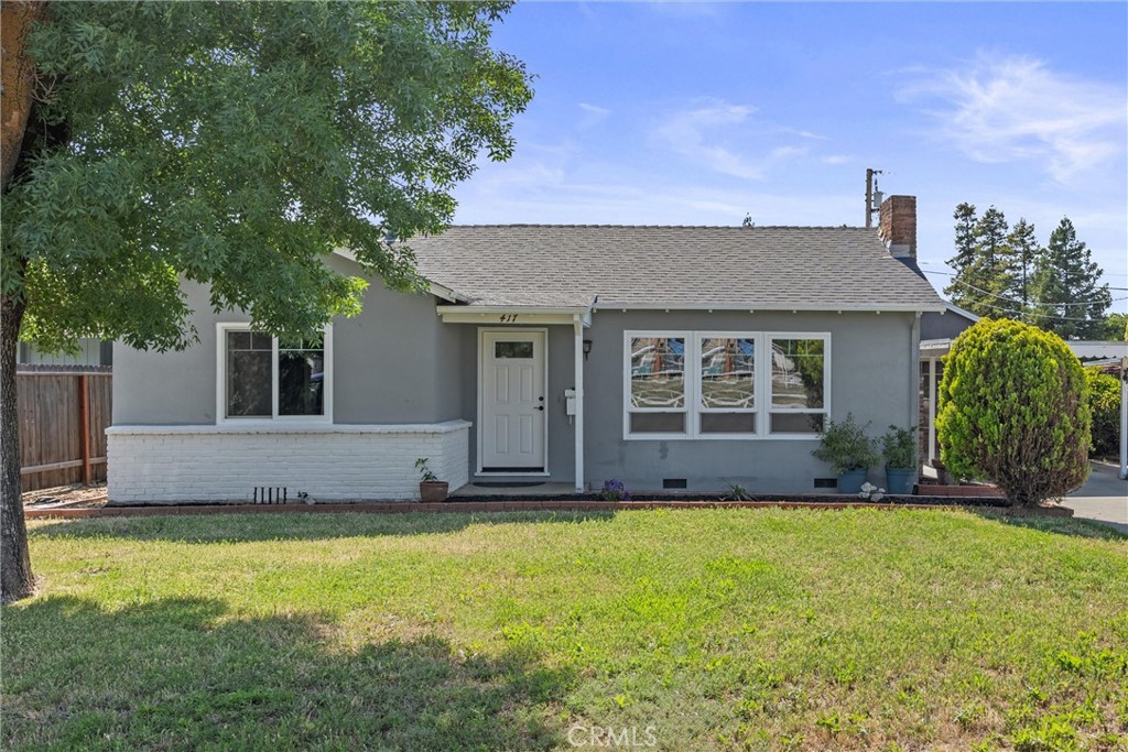 417 Jefferson Street Willows, CA 95988 - Photo 26 of 32 a front view of a house with a yard
