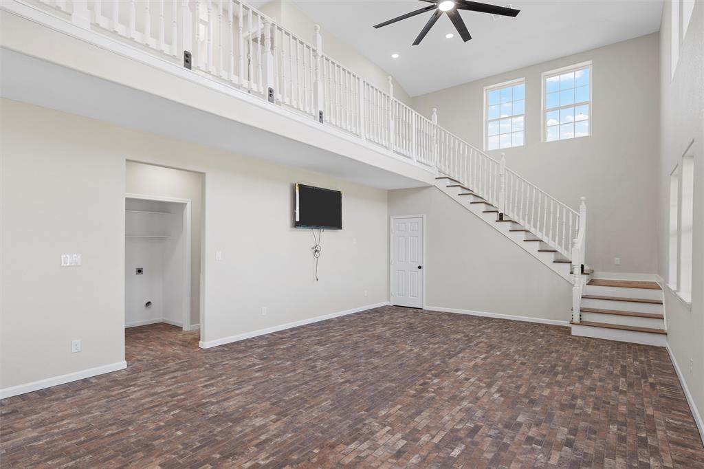 145 129a Marlin, TX 76661 - Photo 12 of 38 a view of entryway with stairs