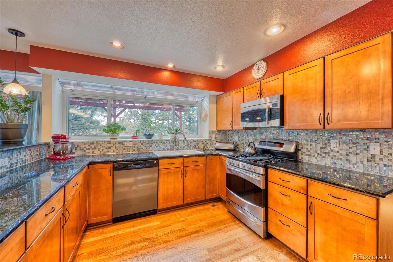 9937 Spring Hill Lane Highlands Ranch, CO 80129 - Photo 5 of 21 Gallery Image 5