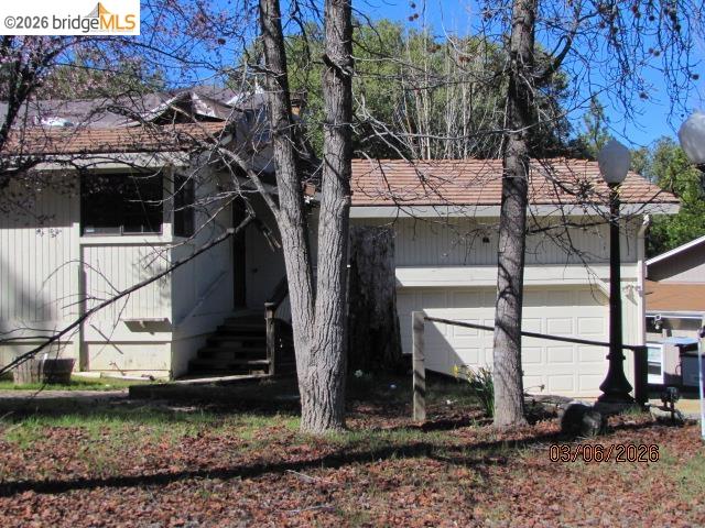 20280 Little Valley Road Groveland, CA 95321 - Photo 17 of 24 a view of a backyard