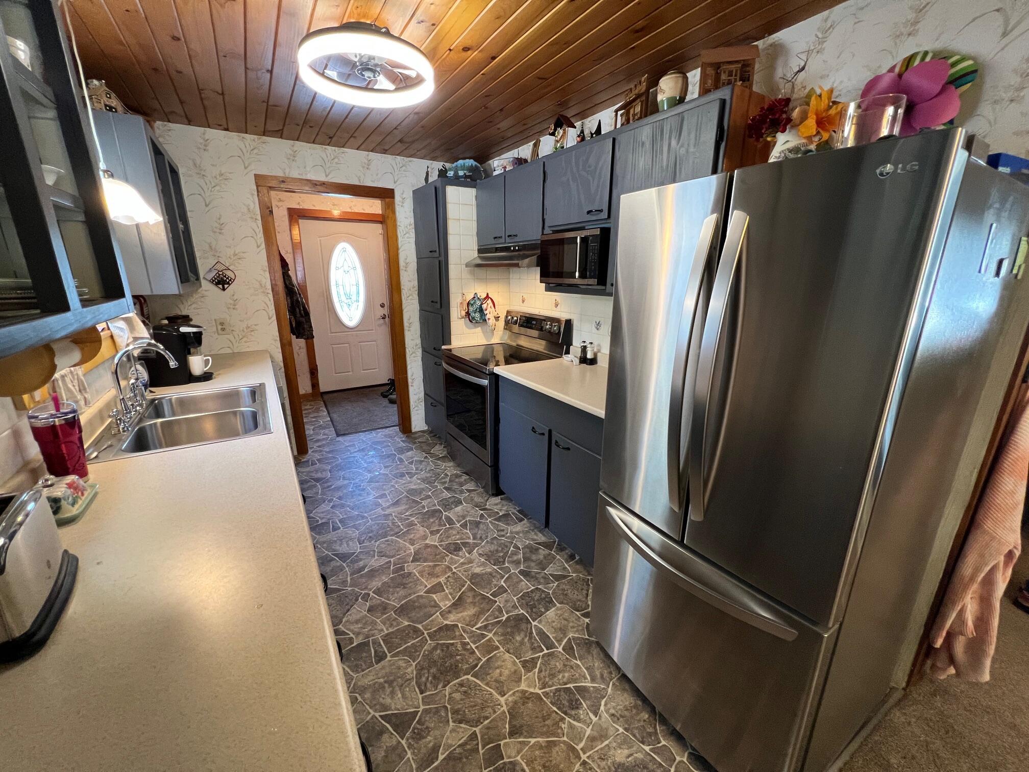 325 Cambridge Road Harmony, ME 04942 - Photo 6 of 39 6