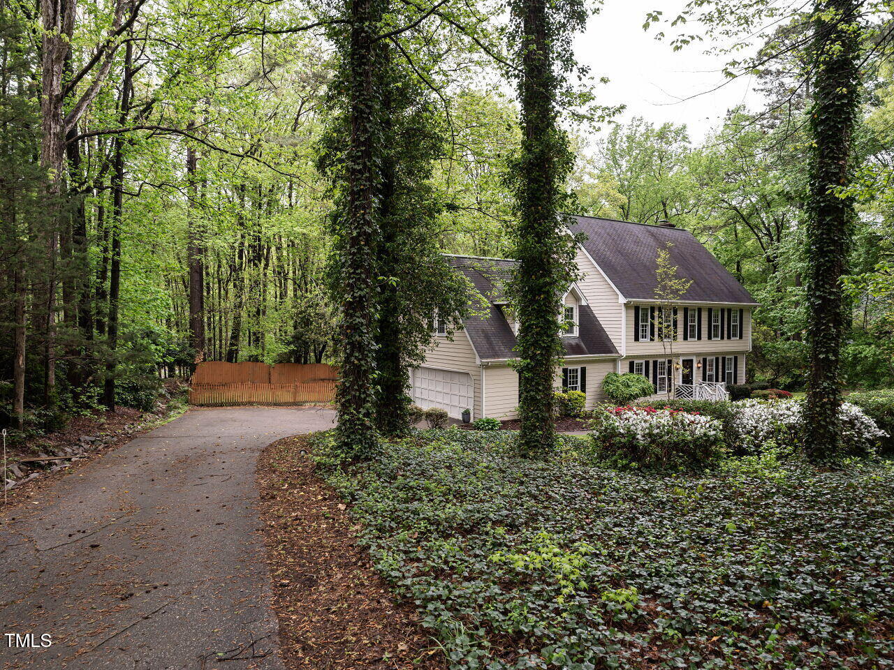 8805 Stage Ford Road Raleigh, NC 27615 - Photo 37 of 45 Driveway