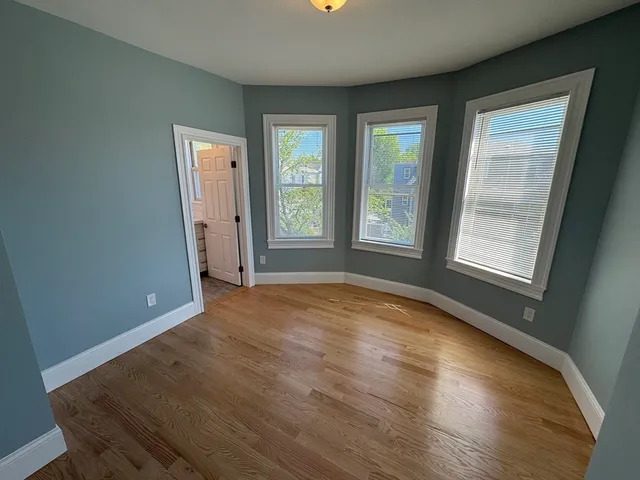 $5,400 | 29 Cameron Avenue, Unit 3, Somerville, MA 02144