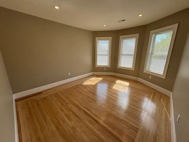 $5,400 | 29 Cameron Avenue, Unit 3, Somerville, MA 02144