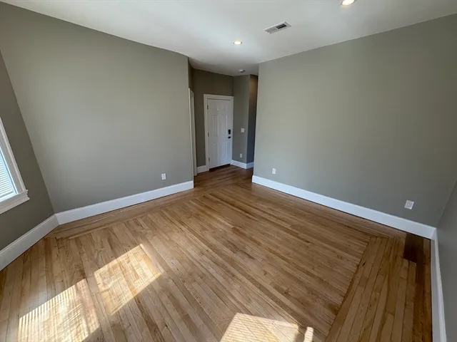 $5,400 | 29 Cameron Avenue, Unit 3, Somerville, MA 02144