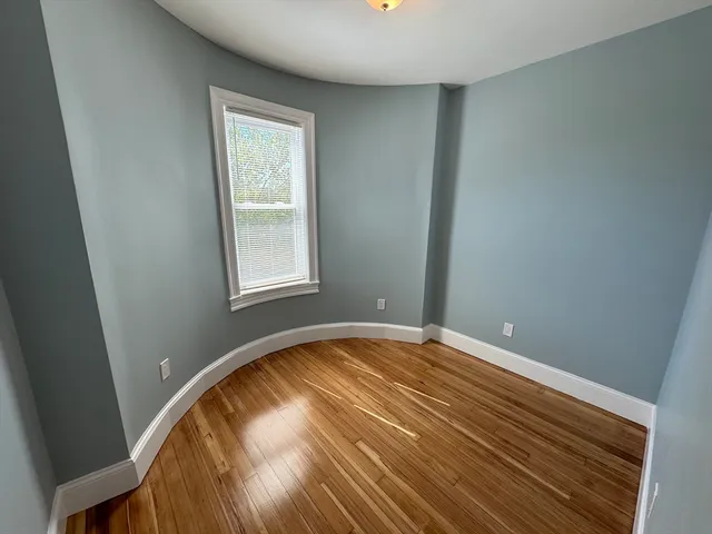 $5,400 | 29 Cameron Avenue, Unit 3, Somerville, MA 02144