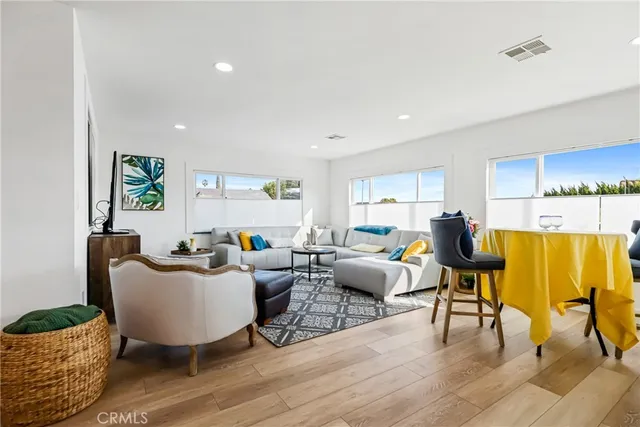 $725,000 | 2275 West 25th Street, Unit 132, San Pedro, CA 90732