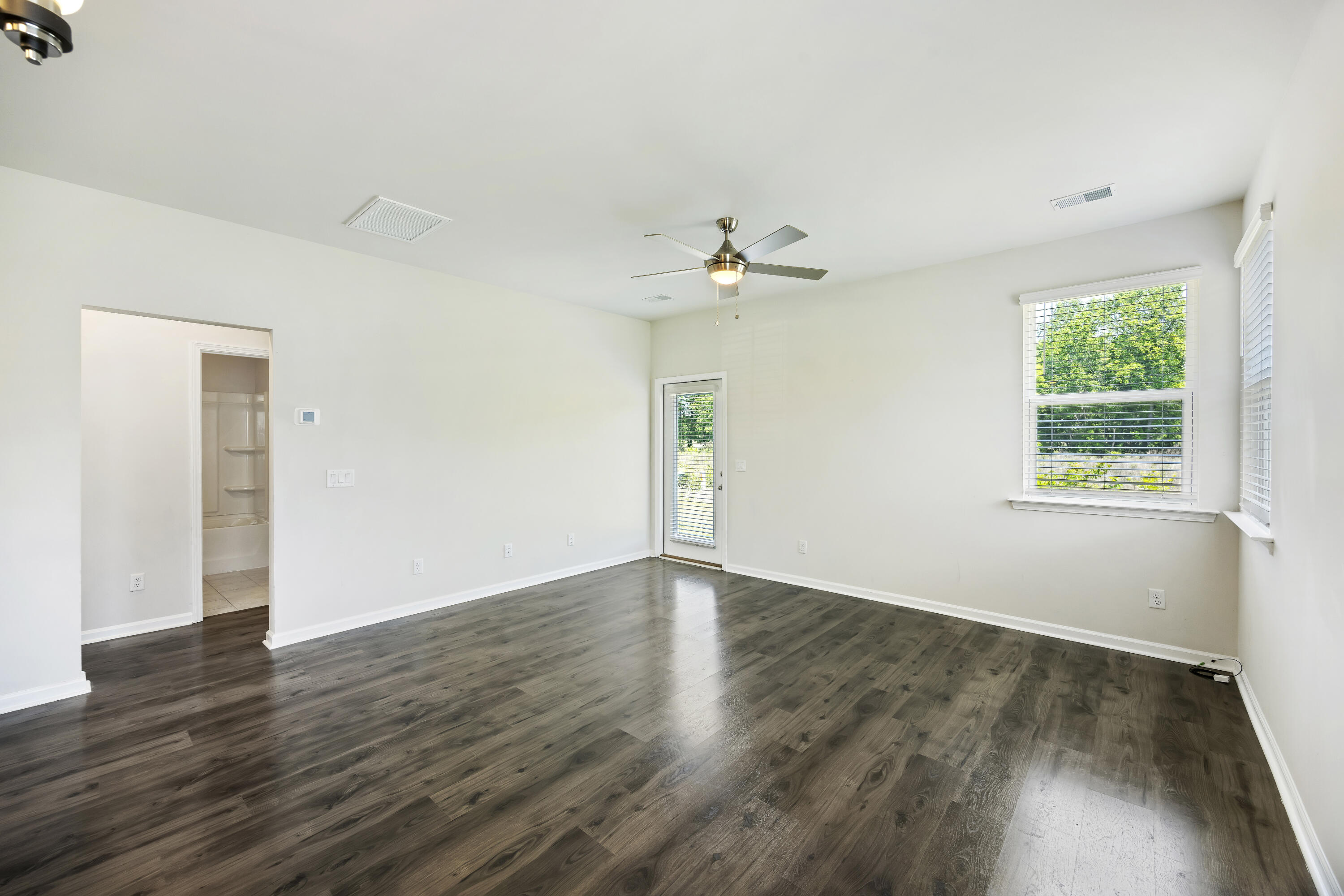 1326 Warrens Way Manning, SC 29102 - Photo 7 of 27 243A1621