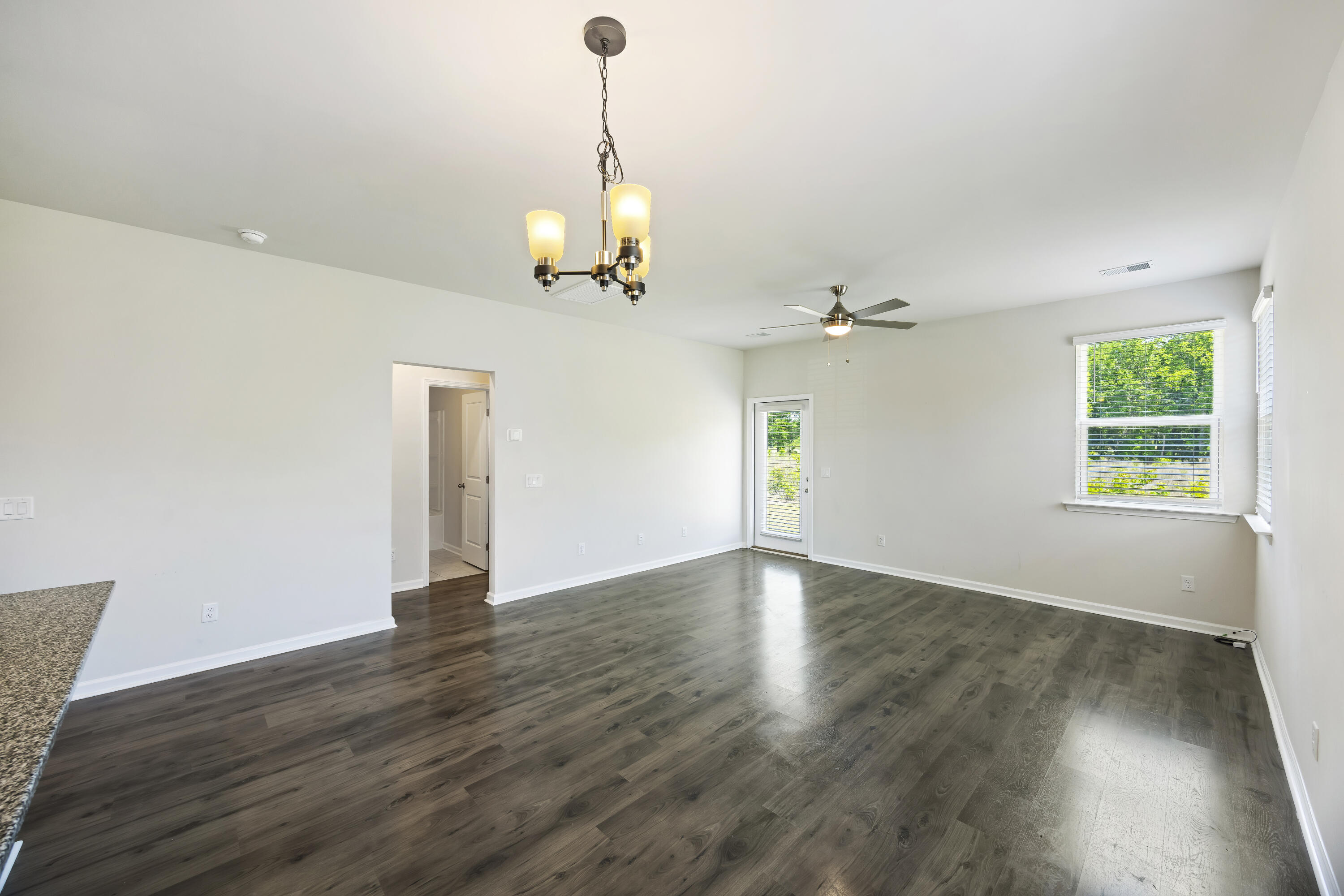 1326 Warrens Way Manning, SC 29102 - Photo 10 of 27 243A1601
