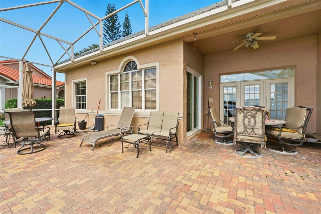 4870 Watervista Drive Orlando, FL 32821 - Photo 28 of 36 a living room with furniture