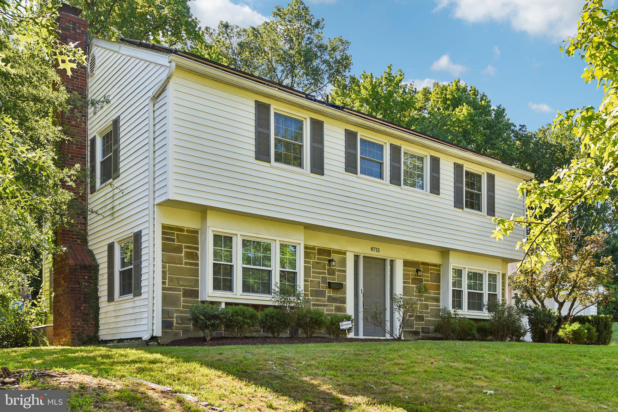 8715 Crestmont Lane Laurel, MD 20708 - Photo 3 of 46