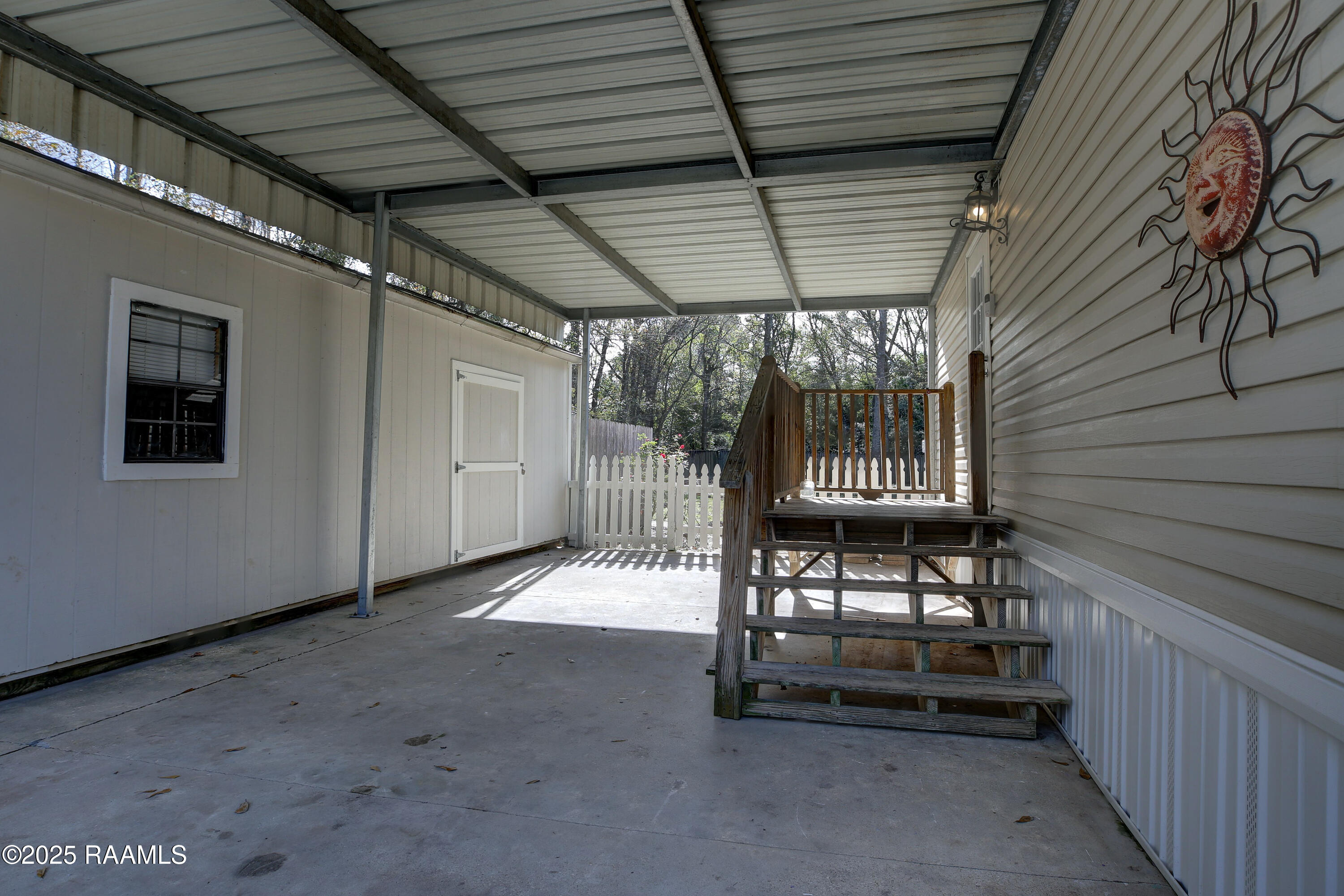 305 Demette Road Lafayette, LA 70508 - Photo 3 of 16 305 Demette-3