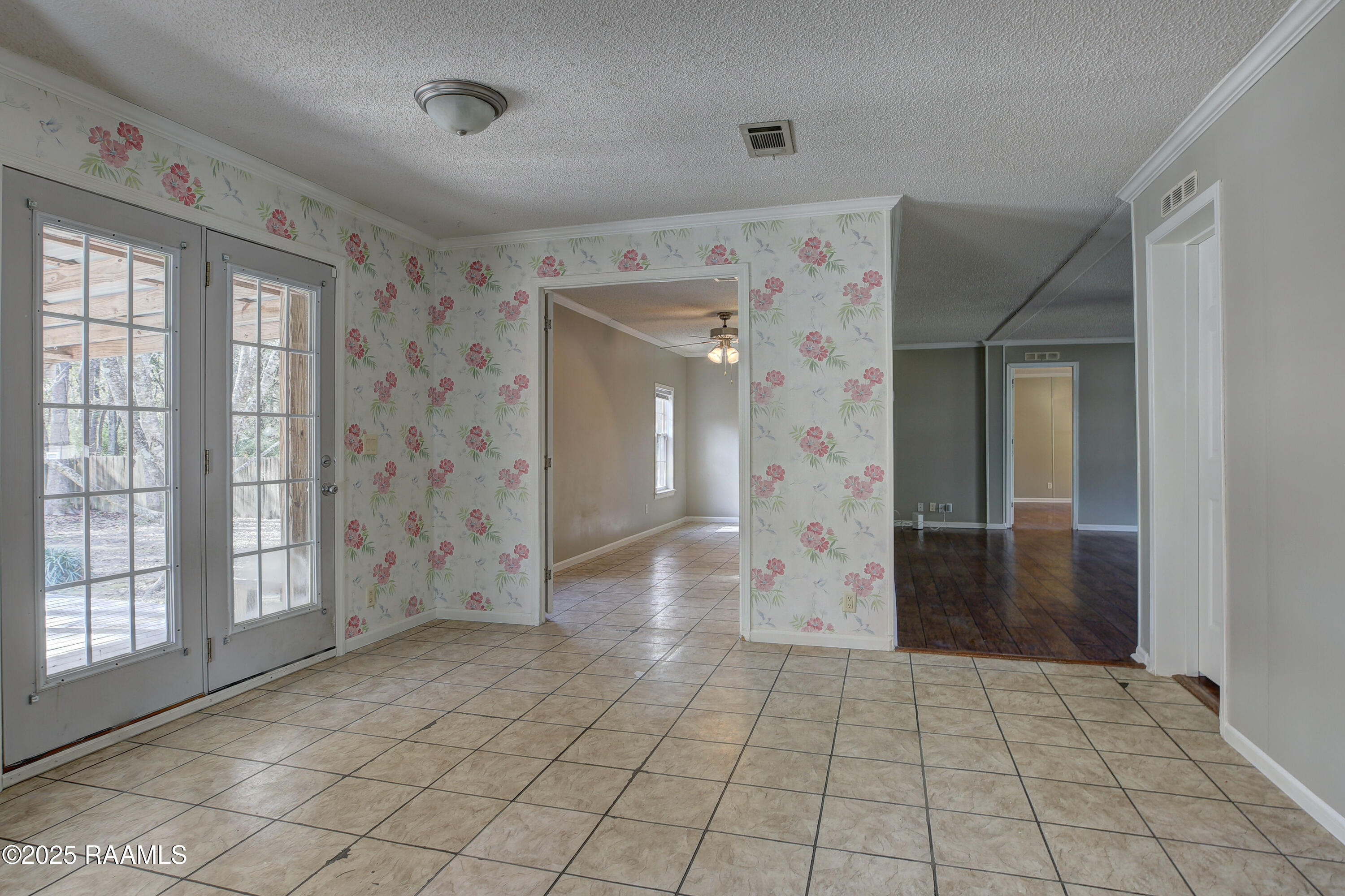 305 Demette Road Lafayette, LA 70508 - Photo 8 of 16 305 Demette-8