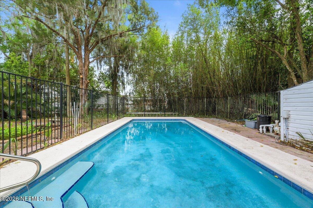 223 Madison Street Palatka, FL 32177 - Photo 36 of 60 17-JWLeeMedia3915