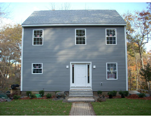 29 Golden Hills Road Saugus, MA 01906 - Photo 1 of 12 Gallery Image 1