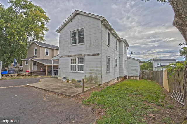 $2,700 | 2910 East Walnut Street, Colmar, PA 18915