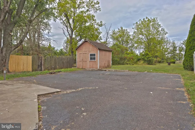 $2,700 | 2910 East Walnut Street, Colmar, PA 18915