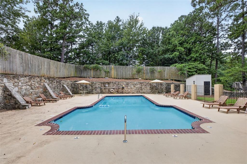 725 Dalrymple Road, Unit 7J Sandy Springs, GA 30328 - Photo 19 of 22 Gallery Image 19