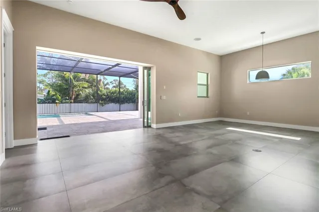 $998,800 | 1415 13th Avenue North, Naples, FL 34102