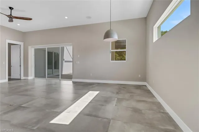 $998,800 | 1415 13th Avenue North, Naples, FL 34102