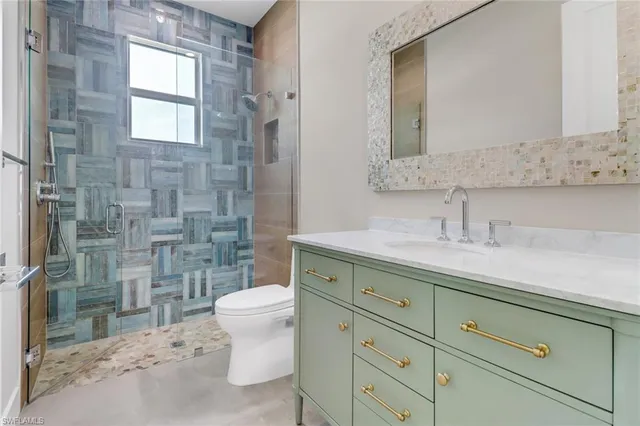 $998,800 | 1415 13th Avenue North, Naples, FL 34102