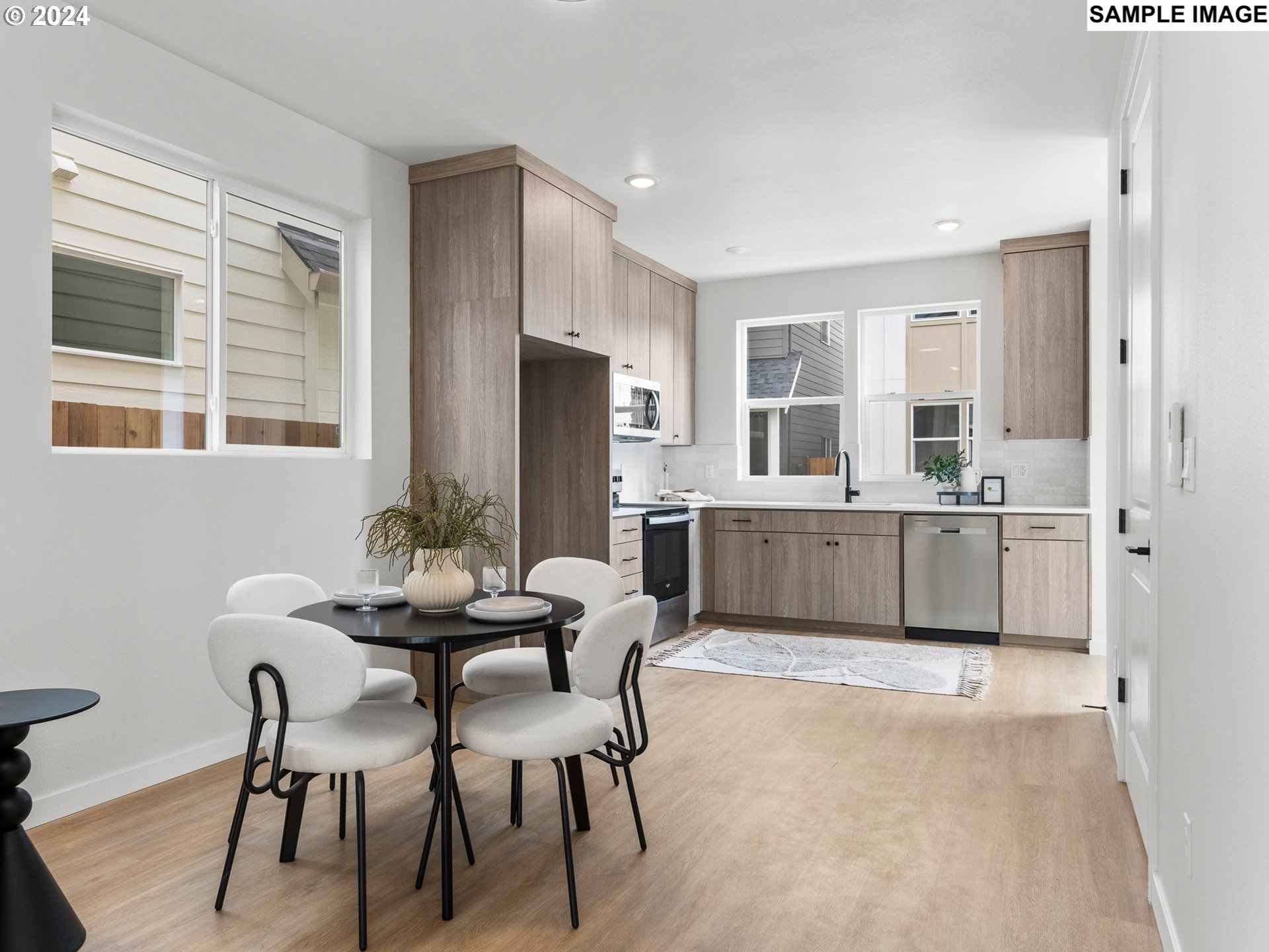 6909 North Bank Street Portland, OR 97203 - Photo 8 of 23