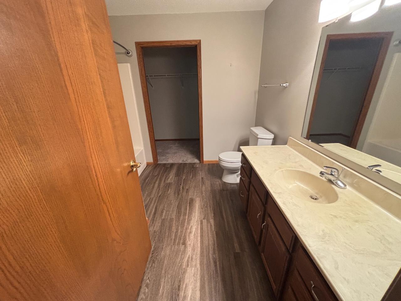 806 28th Avenue Southwest Willmar, MN 56201 - Photo 21 of 22