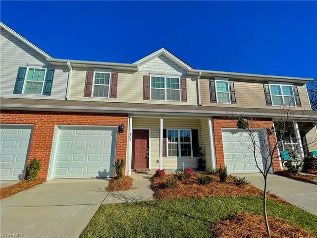 $1,850 | 102 Manhattan Avenue, Greensboro, NC 27407